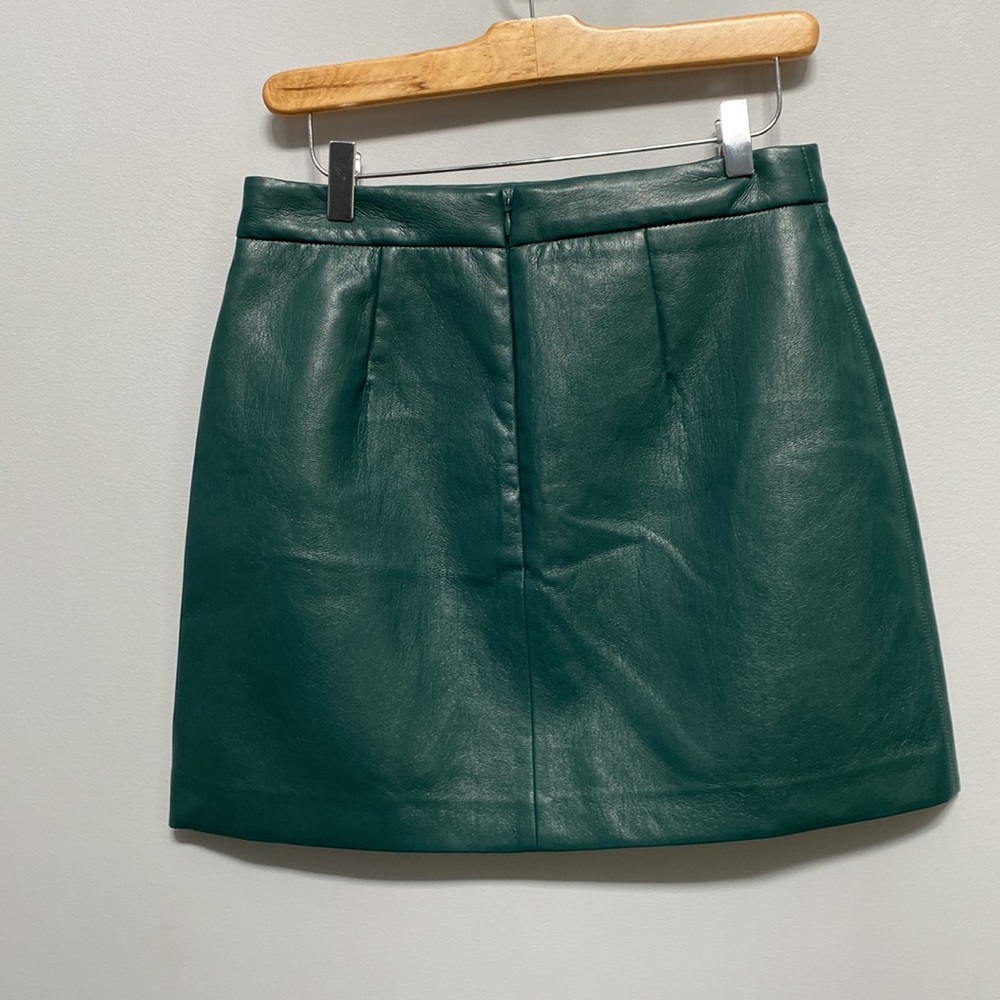 ❗️SOLD❗️Wilfred Green Faux Leather Patio Mini Skirt Size 8 - Picture 6 of 9